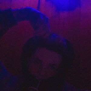 Meet your Posher, Devin